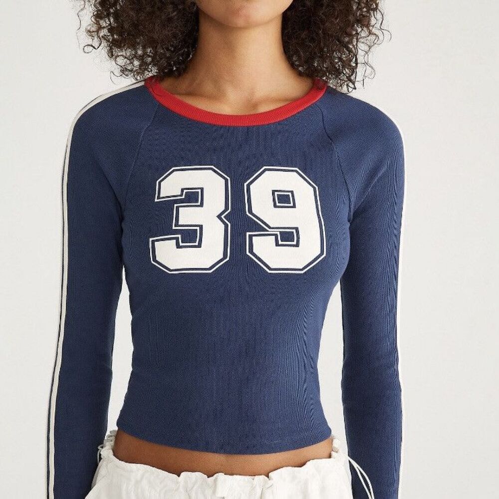 NWT Aeropostale Juniors' “39” Long Sleeve Slim Fit Ribbed Knit Graphic Tee Sz XL